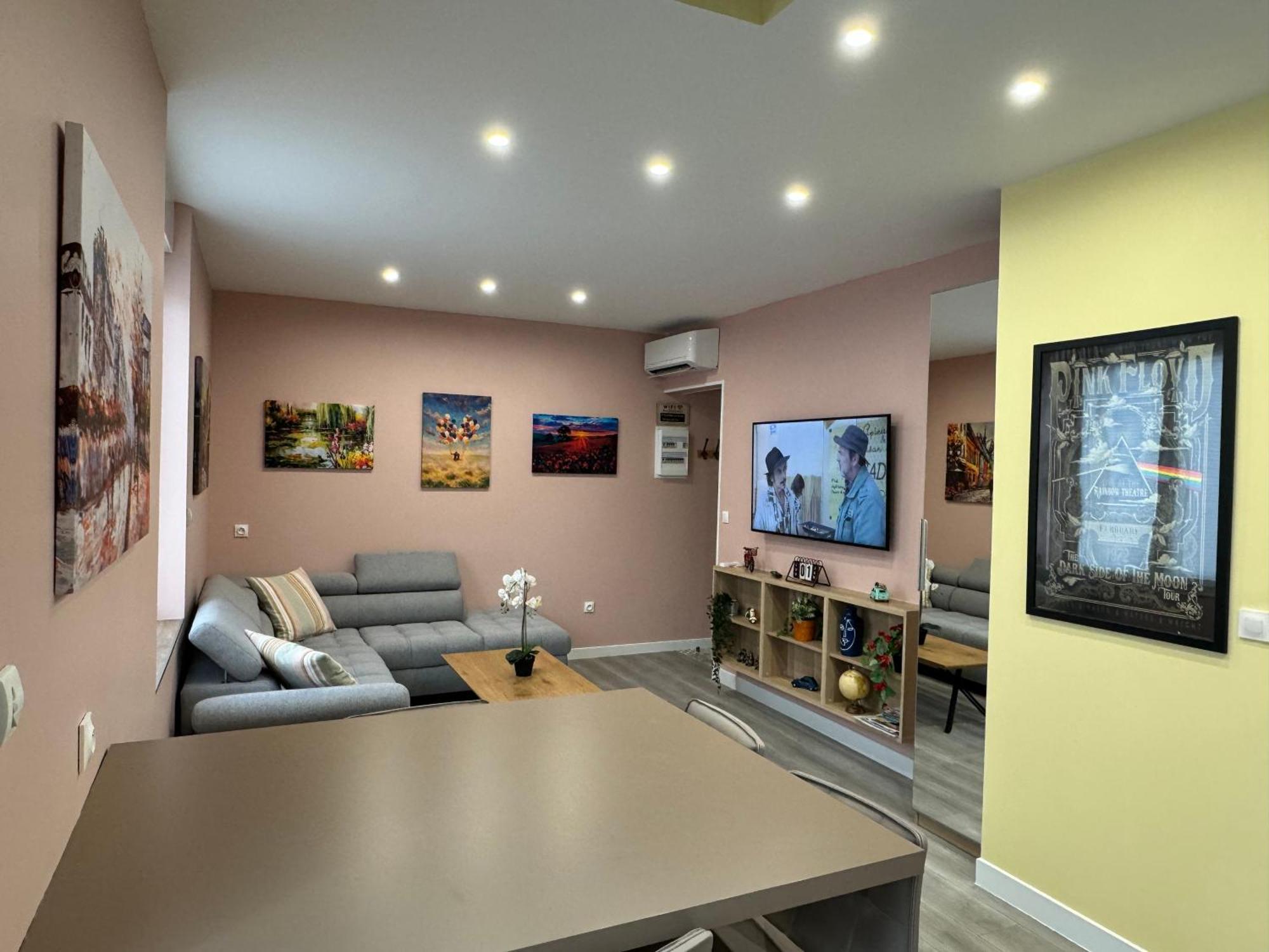 Apartment 70m2 Climatise - Parking Prive - Lycee Roosevelt - Arena *