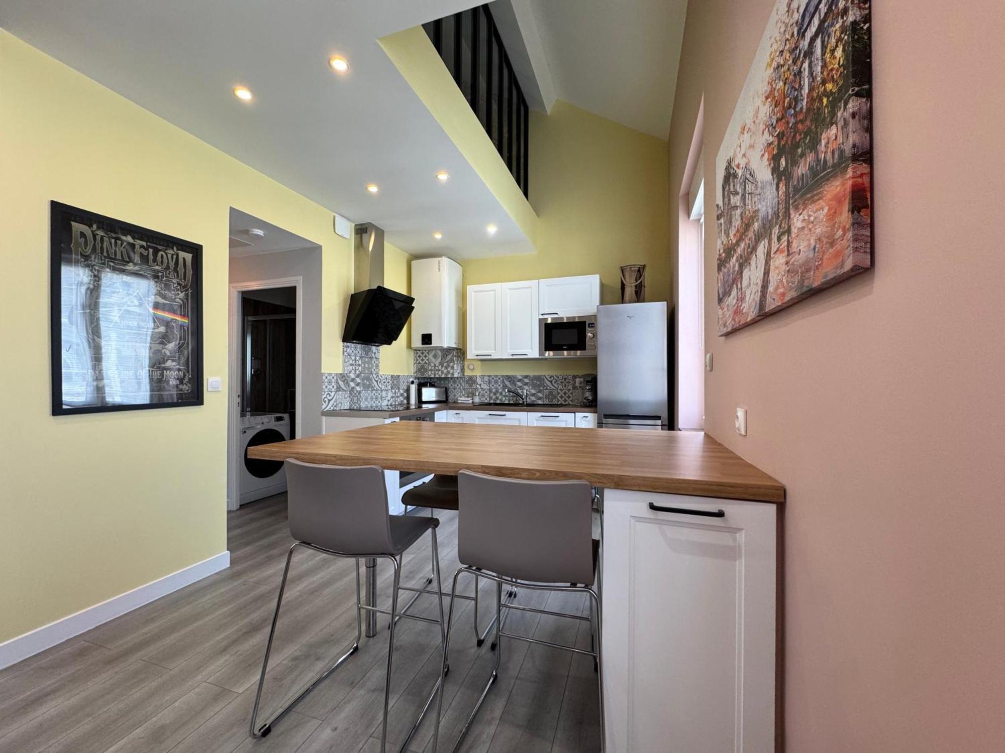 Apartment 70m2 Climatise - Parking Prive - Lycee Roosevelt - Arena