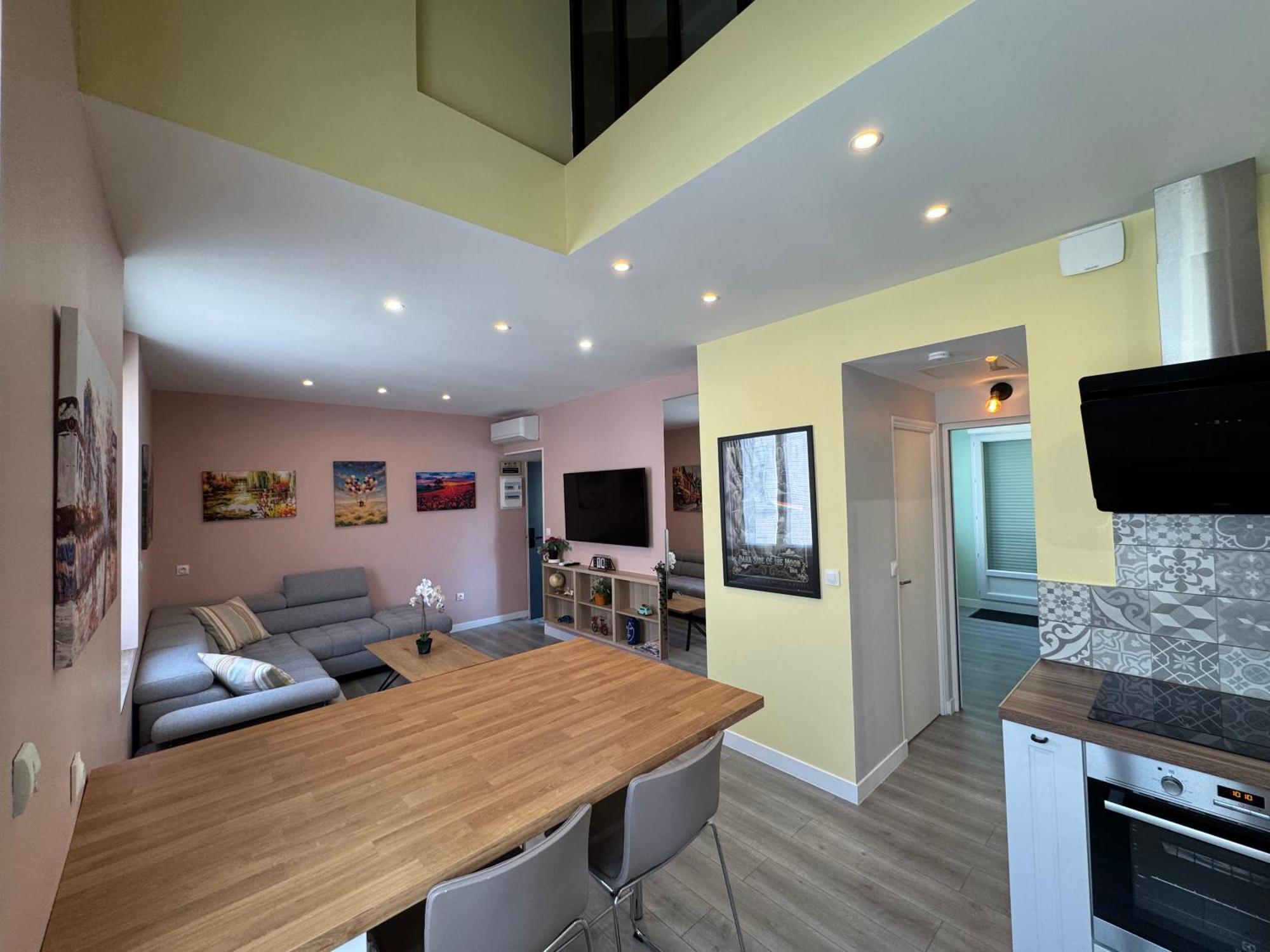70m2 Climatise - Parking Prive - Lycee Roosevelt - Arena Apartment Reims