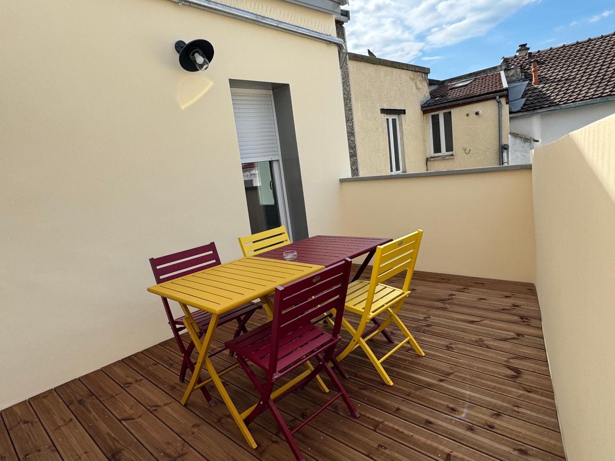 Apartment 70m2 Climatise - Parking Prive - Lycee Roosevelt - Arena *